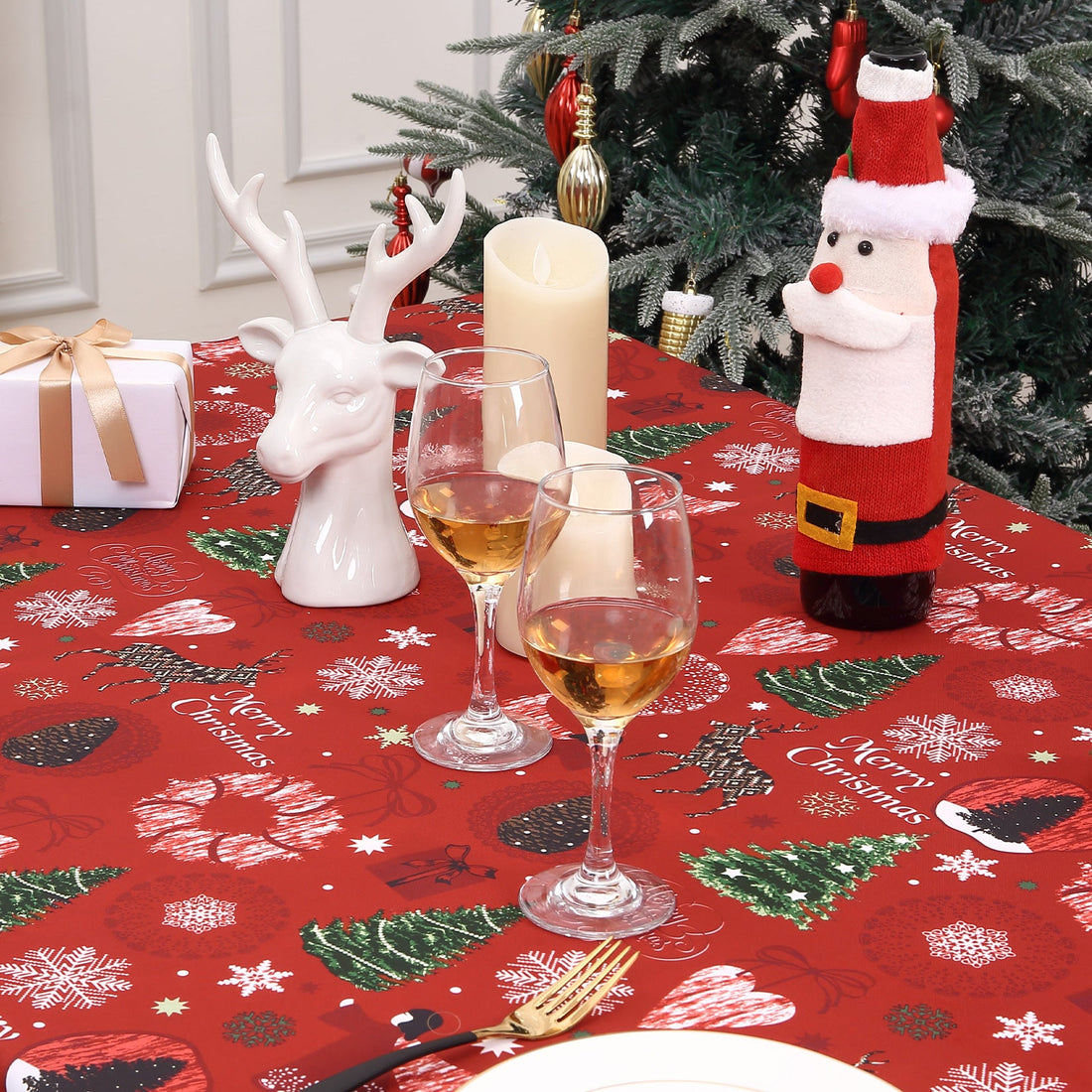 Garvee Nappe de Noël, polyester, résistante à l'huile et aux taches, lavable, pour l'intérieur et l'extérieur, motif de Noël, rouge, 52 × 79 cm