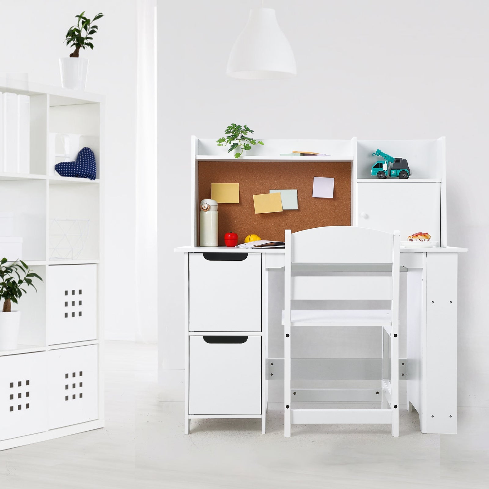 Garvee Bureau enfant blanc avec chaise et rangement, table d’apprentissage pour filles et garçons de 3 à 10 ans, idéale devoirs, lecture et dessin