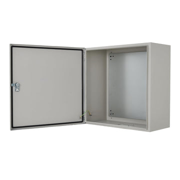 Boîtier électrique extérieur Garvee 40,6 x 30,5 x 20,3 cm (16 x 12 x 8 po) NEMA 4X Acier IP67 Étanche à l'eau et à la poussière Verrouillable avec plaque de montage et 2 clés Pour usage intérieur et extérieur