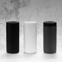 Distributeur de savon en silicone Garvee 240 ml pour la cuisine et la salle de bain, souple, écologique, design moderne et polyvalent.