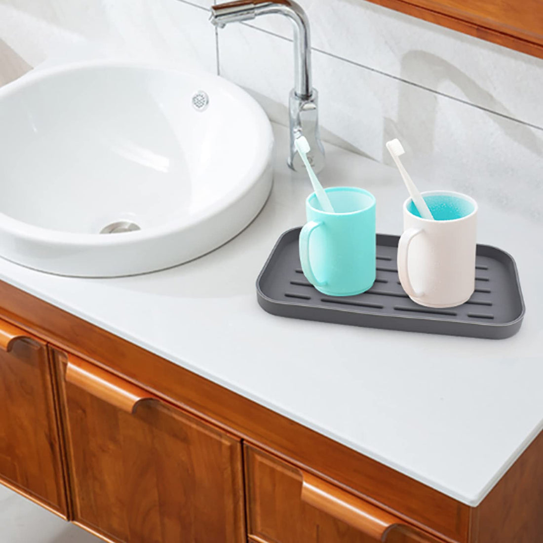 Garvee Organisateur d'évier en silicone , tapis d'égouttage antidérapant pour la cuisine, support de rangement pour la vaisselle, plateau égouttoir, accessoire pour la cuisine et la salle de bain.
