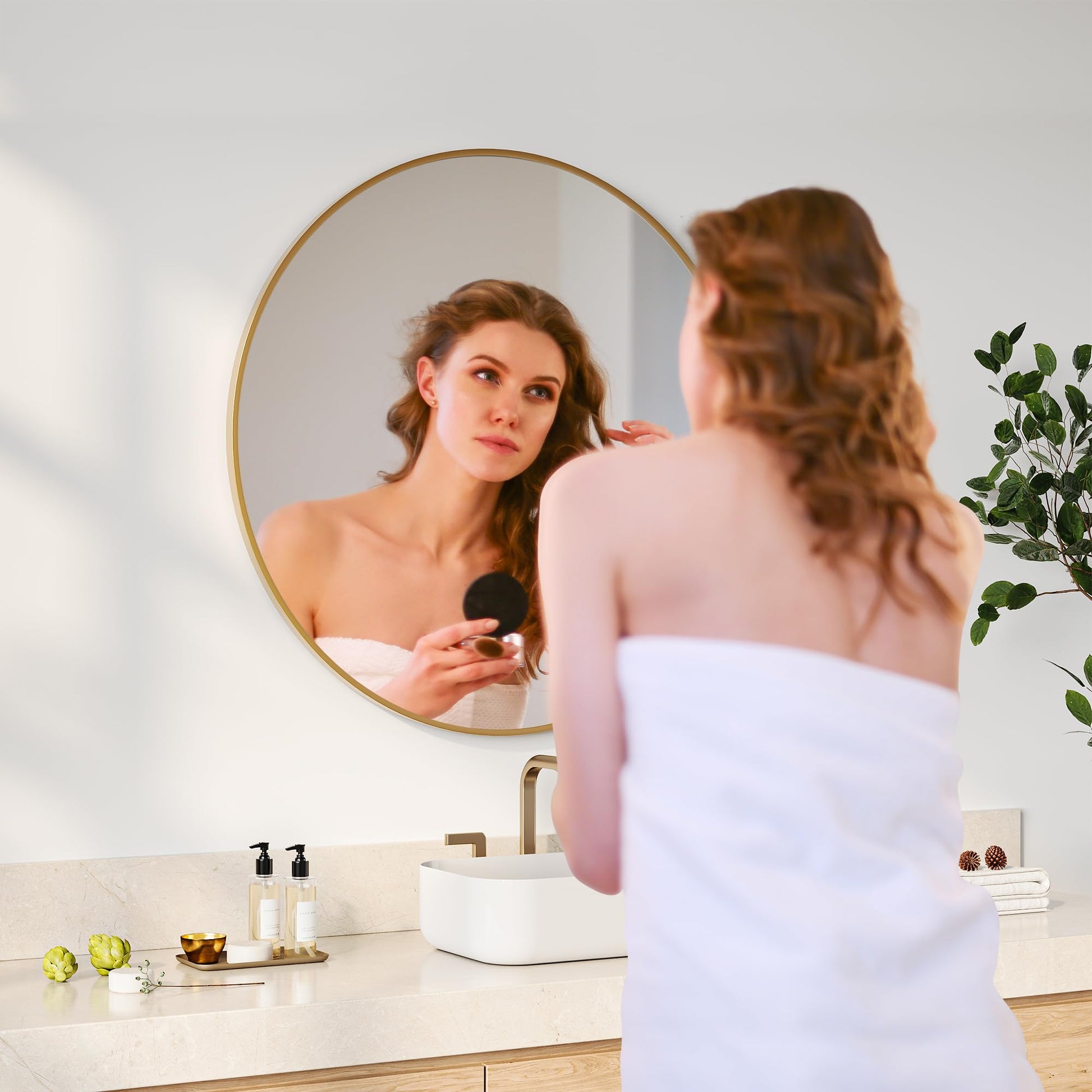 Miroir mural rond doré Garvee 30", grand miroir de salle de bain, cadre en métal doré mat, décoration moderne pour la maison et la salle de bain