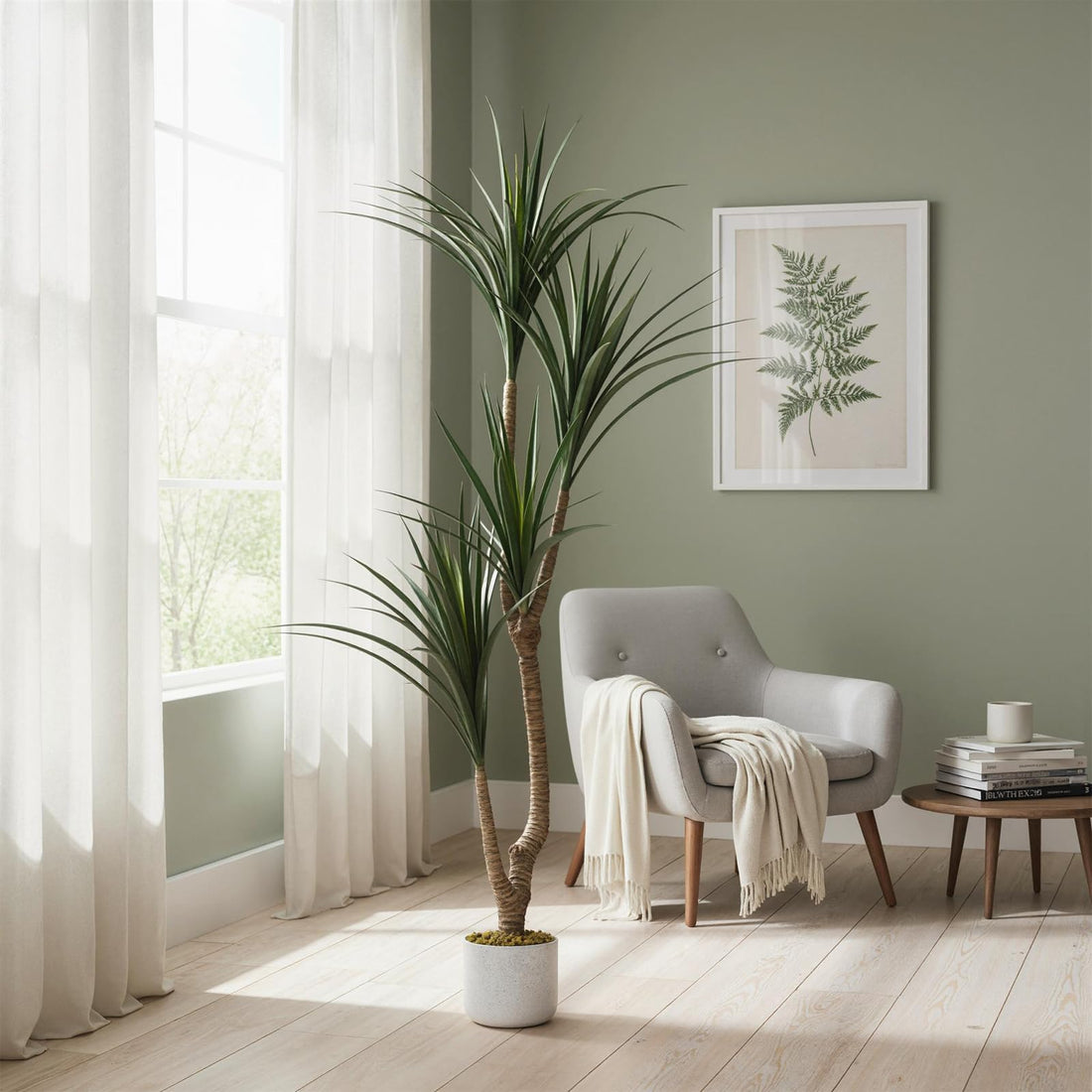 Arbre dracaena artificiel Garvee pour intérieur avec pot blanc, idéal pour un salon moderne. Facile d'entretien, durable et hypoallergénique.