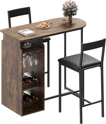 Ensemble table et chaises de bar Garvee pour 2 personnes avec casier à vin et coussins en velours, multifonctionnel et peu encombrant pour la cuisine et la salle à manger, moderne et confortable.
