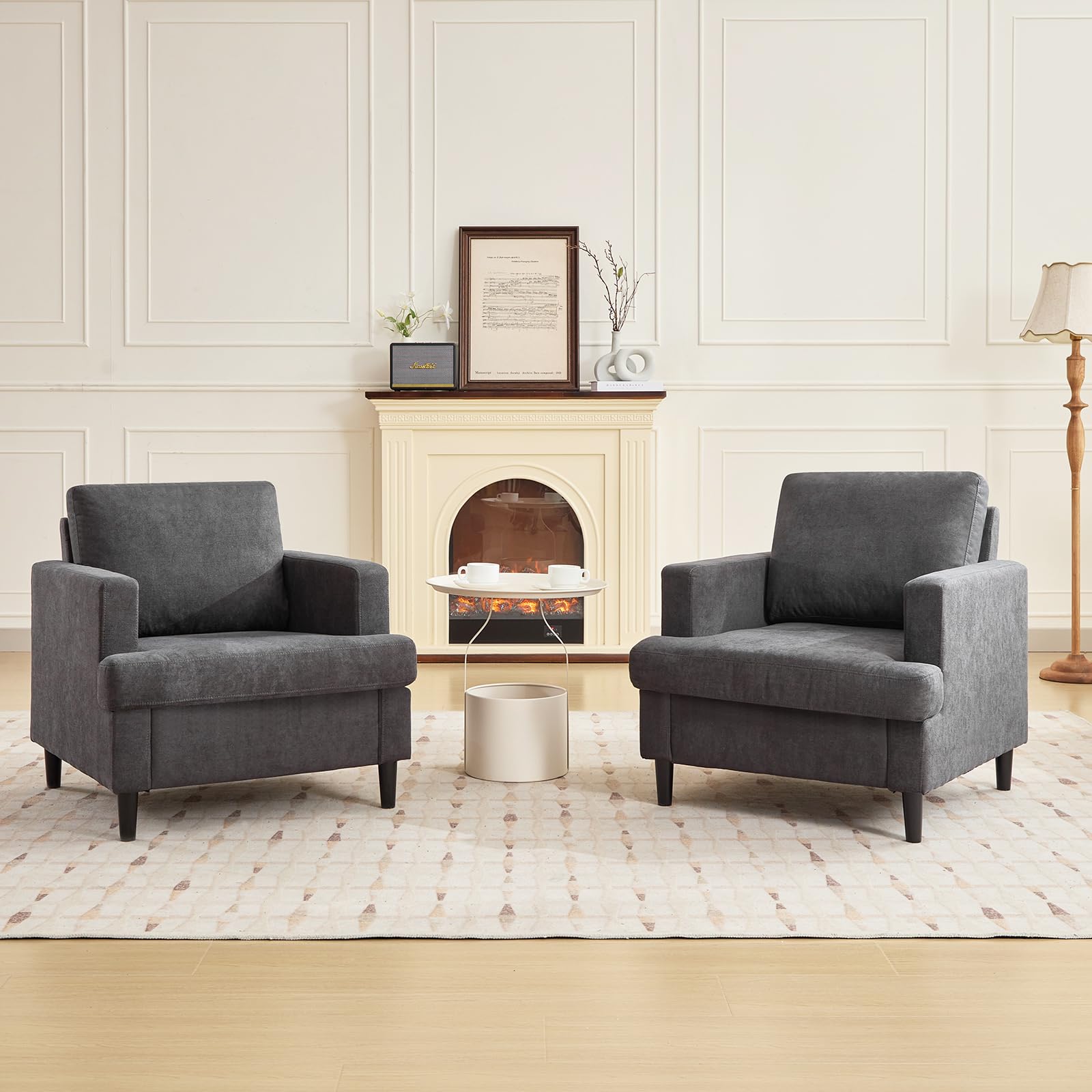 Fauteuil d'appoint moderne Garvee en tissu lin avec pieds robustes en bois, idéal pour le salon et le bureau. Confortablement rembourré et respirant.