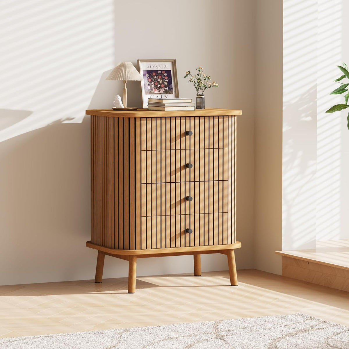 Garvee commode à 4 tiroirs, style mid-century moderne avec porte coulissante, pour la chambre et le salon, en MDF aspect bambou, grand espace de rangement