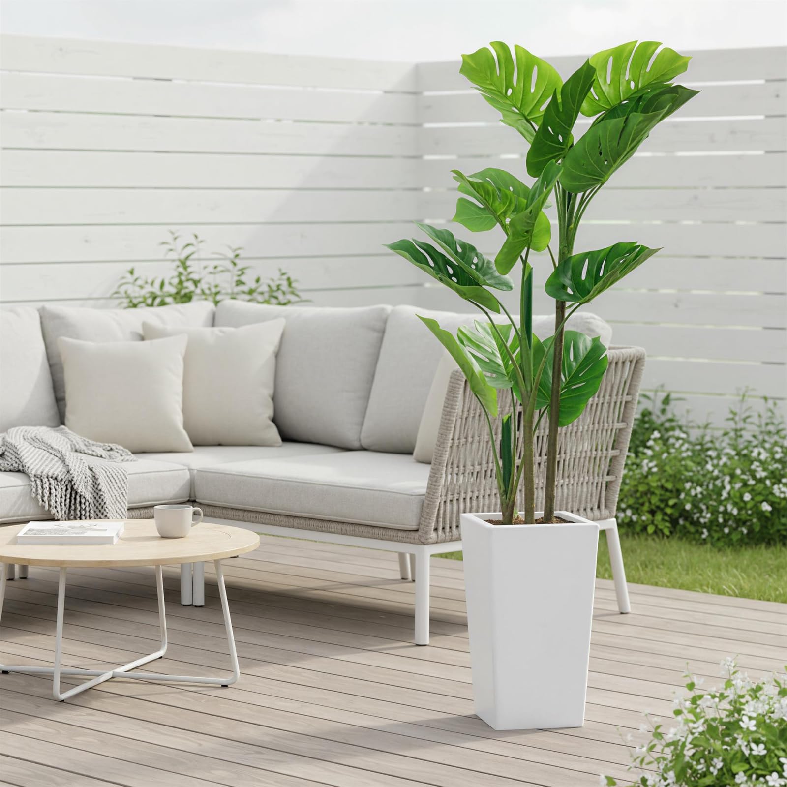 Plante Monstera artificielle Garvee de 1,37 m avec pot blanc pour intérieur et extérieur, branches ajustables, polyester et plastique, entretien facile, vert hyperréaliste