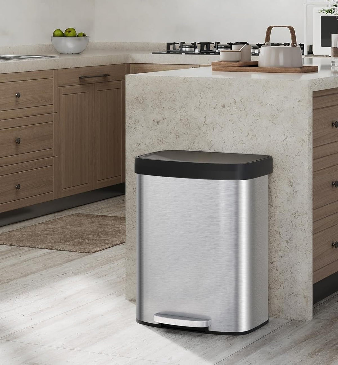 Poubelle Garvee 16 gallons en acier inoxydable avec couvercle à fermeture douce, poignée ergonomique, argentée, pour la cuisine et le bureau, compacte