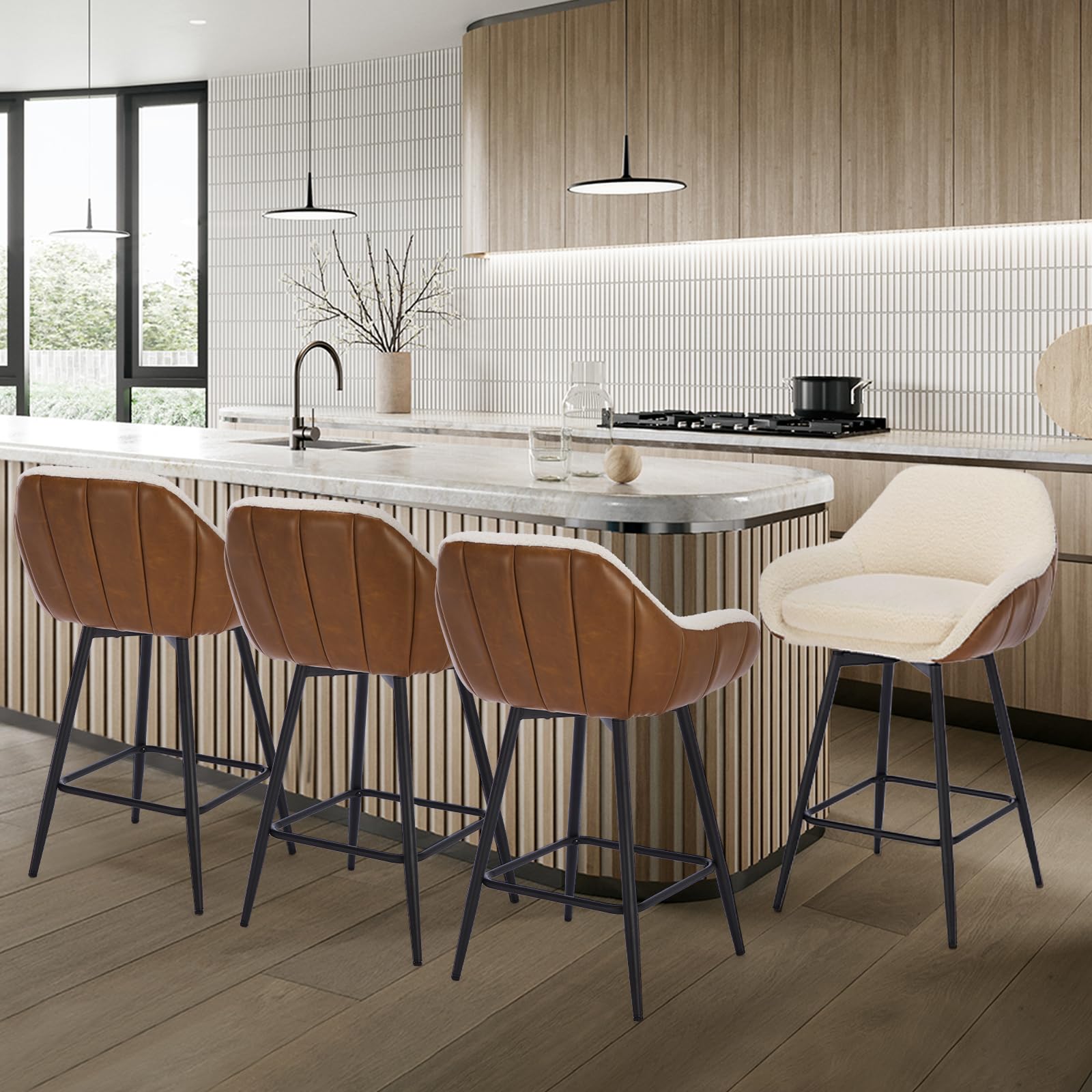 Tabourets de bar pivotants modernes Garvee, lot de 2, avec revêtement en tissu sherpa et pieds en métal pour îlot de cuisine, 66 cm, marron et blanc