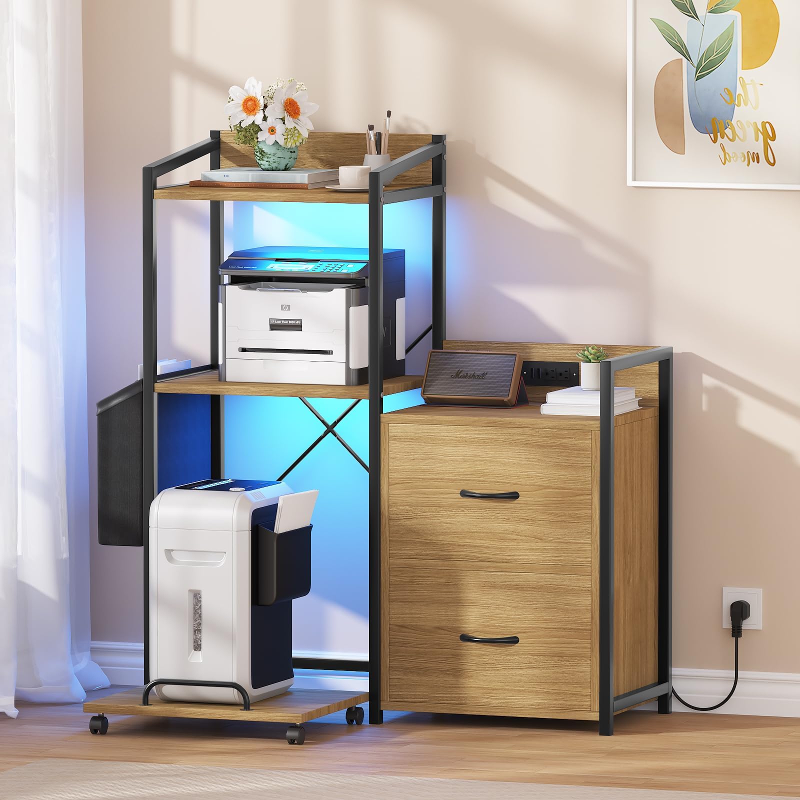 Support d'imprimante industriel Garvee à 3 niveaux avec tiroirs, éclairage LED et fonction de chargement pour une organisation optimale au bureau. Construction robuste en bois massif offrant un grand espace de rangement.