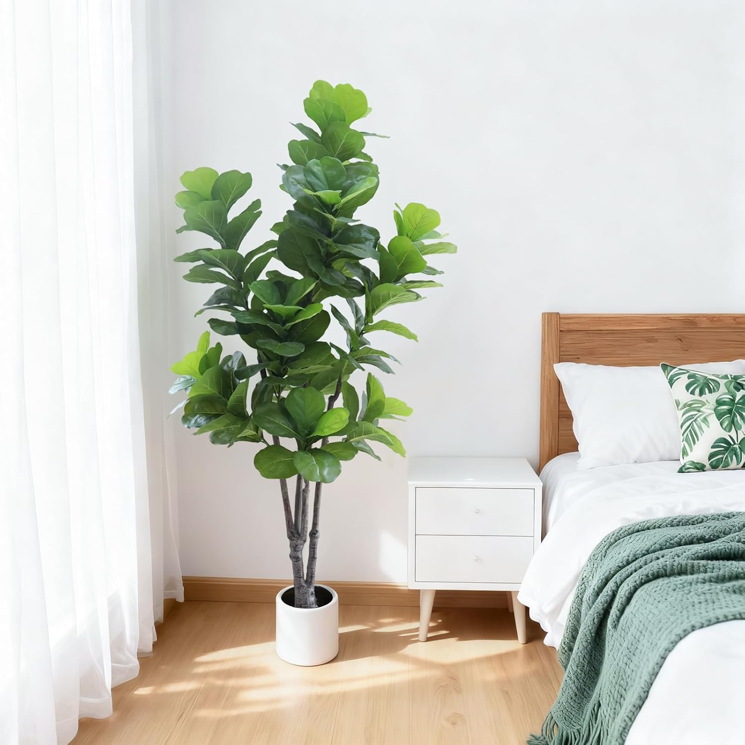 Arbres artificiels Garvee de 2,13 m (7 pi) pour intérieur, réalistes, faciles d'entretien, durables et polyvalents, verts.