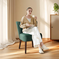 Fauteuil de salon moderne Garvee en velours avec pieds réglables et pieds ergonomiques en bois vert, idéal pour le salon et la salle à manger.