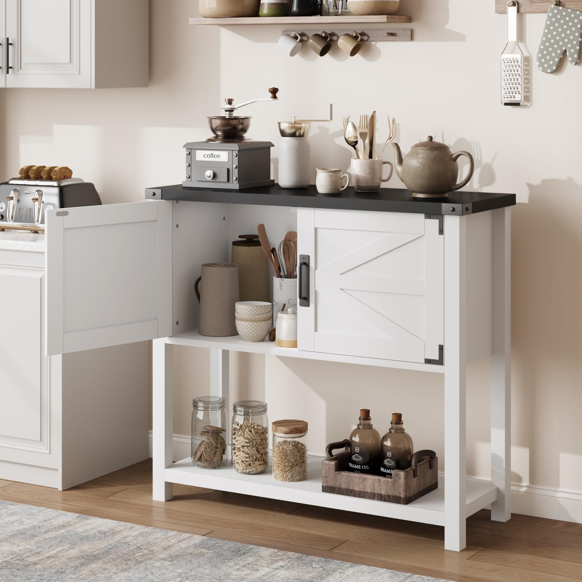 Console Garvee style ferme avec 2 portes, en bois robuste et résistant aux rayures, blanc et noir, 81 cm (32 pouces), idéale pour la cuisine et le salon.