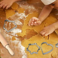 Ensemble de cuisine et de pâtisserie Garvee 11 pièces pour enfants avec tablier ajustable, toque de chef et accessoires sans BPA pour les jeux de rôle et les fêtes d'anniversaire, en coton lavable
