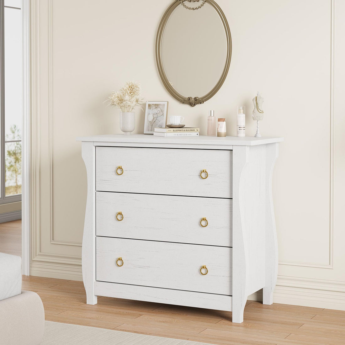 Commode Garvee à 3 tiroirs, style moderne, pour chambre, en bois blanc, poignées en métal, robuste et polyvalente, idéale pour le salon ou le couloir.