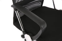 Chaise de bureau ergonomique Garvee avec soutien lombaire, appui-tête et accoudoirs réglables, idéale pour le bureau et le gaming. Hauteur réglable. Couleur : noire.
