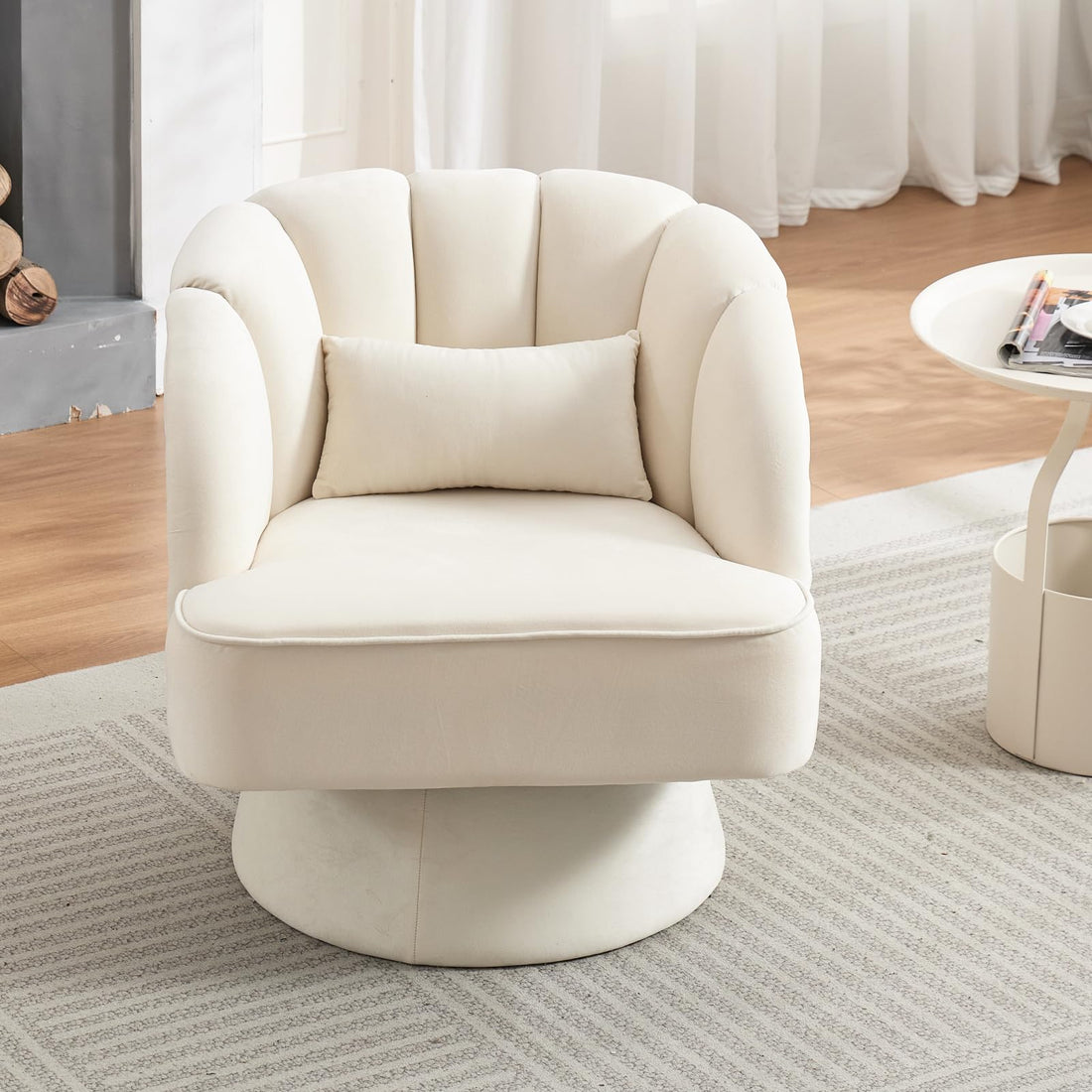 Garvee Fauteuil pivotant moderne en velours beige, rotation 360°, design confortable pour salon, chambre ou coin détente.