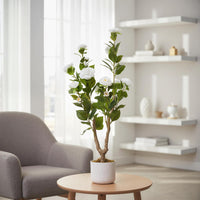 Lot de 2 camélias artificiels Garvee de 90 cm avec pot blanc, pour l'intérieur et les espaces extérieurs couverts. Faciles d'entretien, aspect réaliste, en polyester et PEVA.
