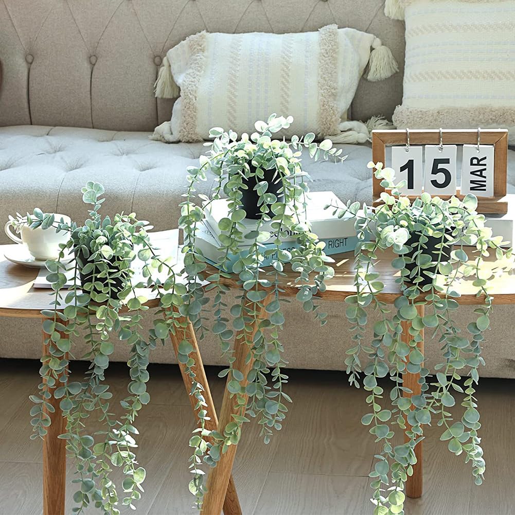 Couronne d'eucalyptus artificiel Garvee 35 cm, feuilles vertes décoratives pour porte, mur, fenêtre, porche