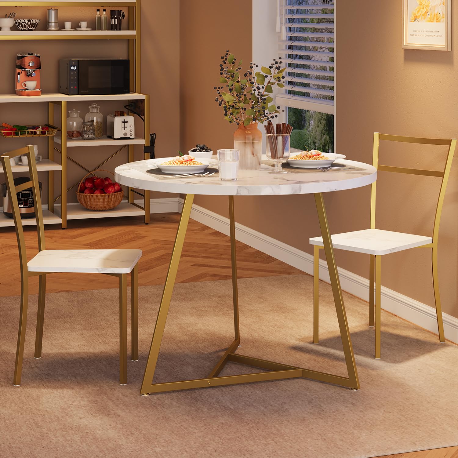Ensemble table et chaises de salle à manger Garvee pour 2 personnes, table de cuisine ronde moderne avec chaises rembourrées, marbre blanc et or, MDF et acier, gain de place pour les petites pièces