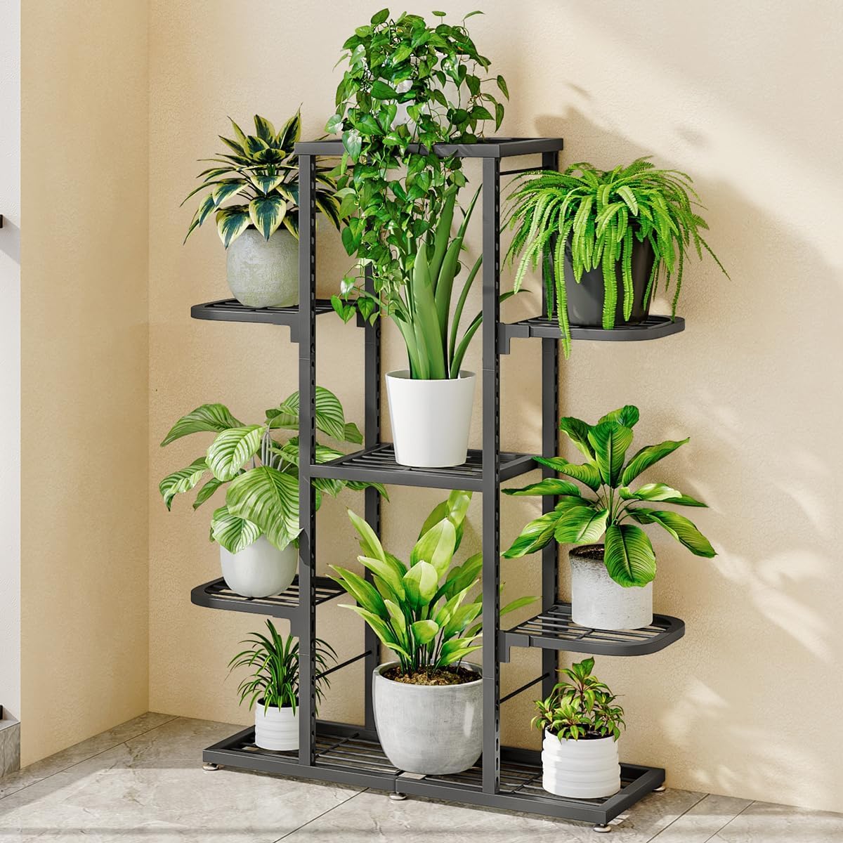 Support à plantes Garvee à 7 niveaux en métal avec pieds réglables, étanche, format d'angle pour salon, balcon, jardin, gain de place, noir