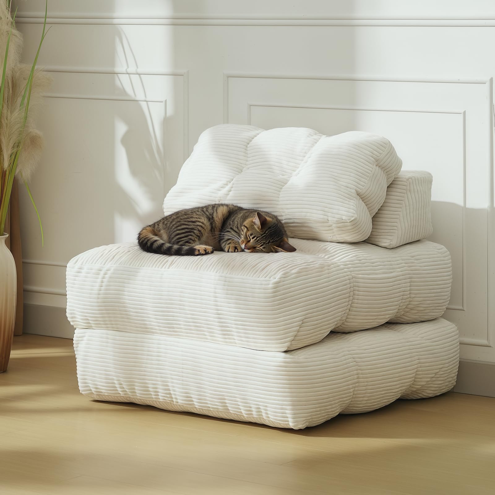 Canapé-lit pliant 3 en 1 Garvee avec coussins, matelas pliable, soutien lombaire et fauteuil portable confortable, en velours côtelé beige, pour salon et chambre.