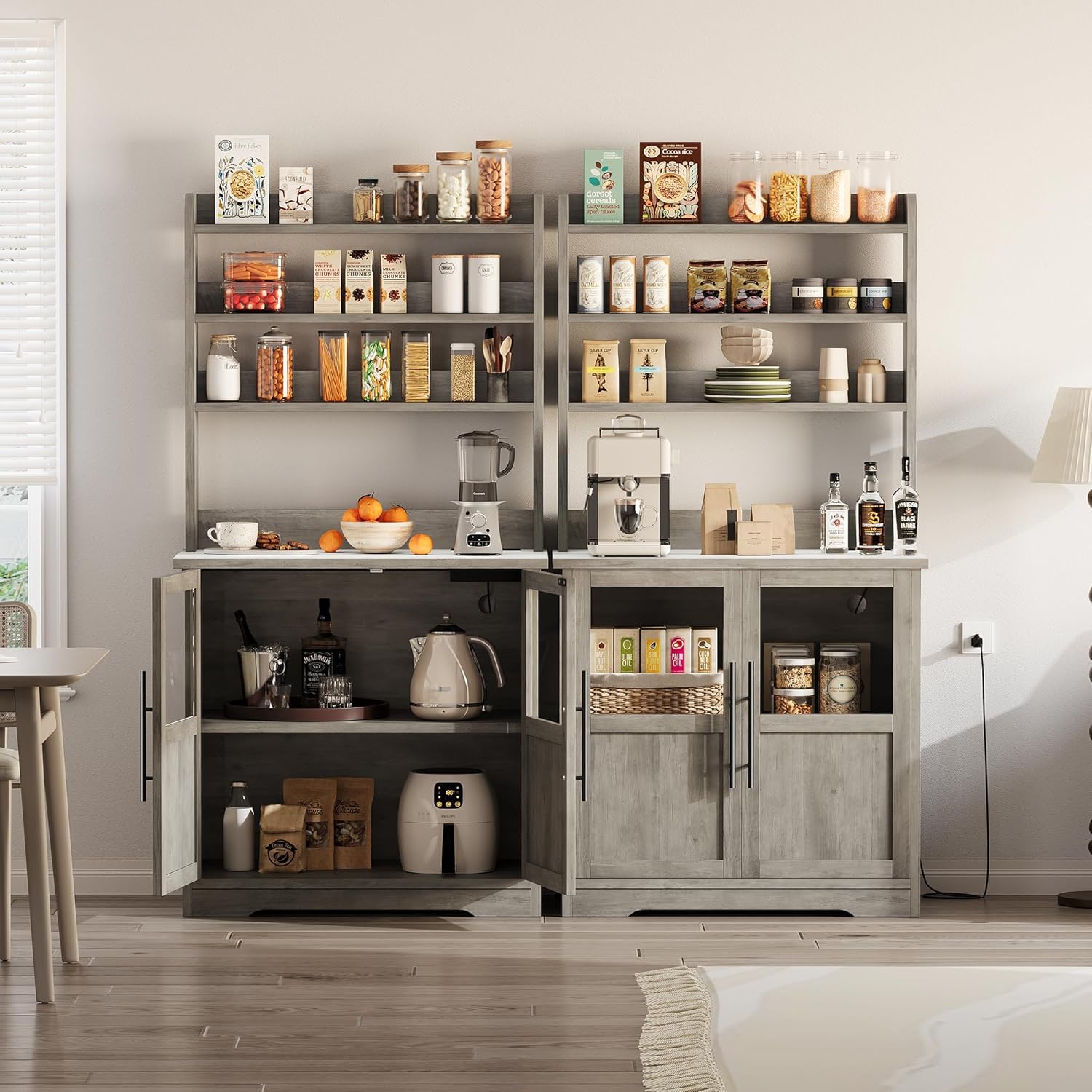 Étagère de boulangerie Garvee avec 2 portes vitrées, prise électrique, plan de travail épais en MDF, grand espace de rangement, gris rétro pour cuisine et salle à manger, 78 cm (L) x 40 cm (l) x 160 cm (H)