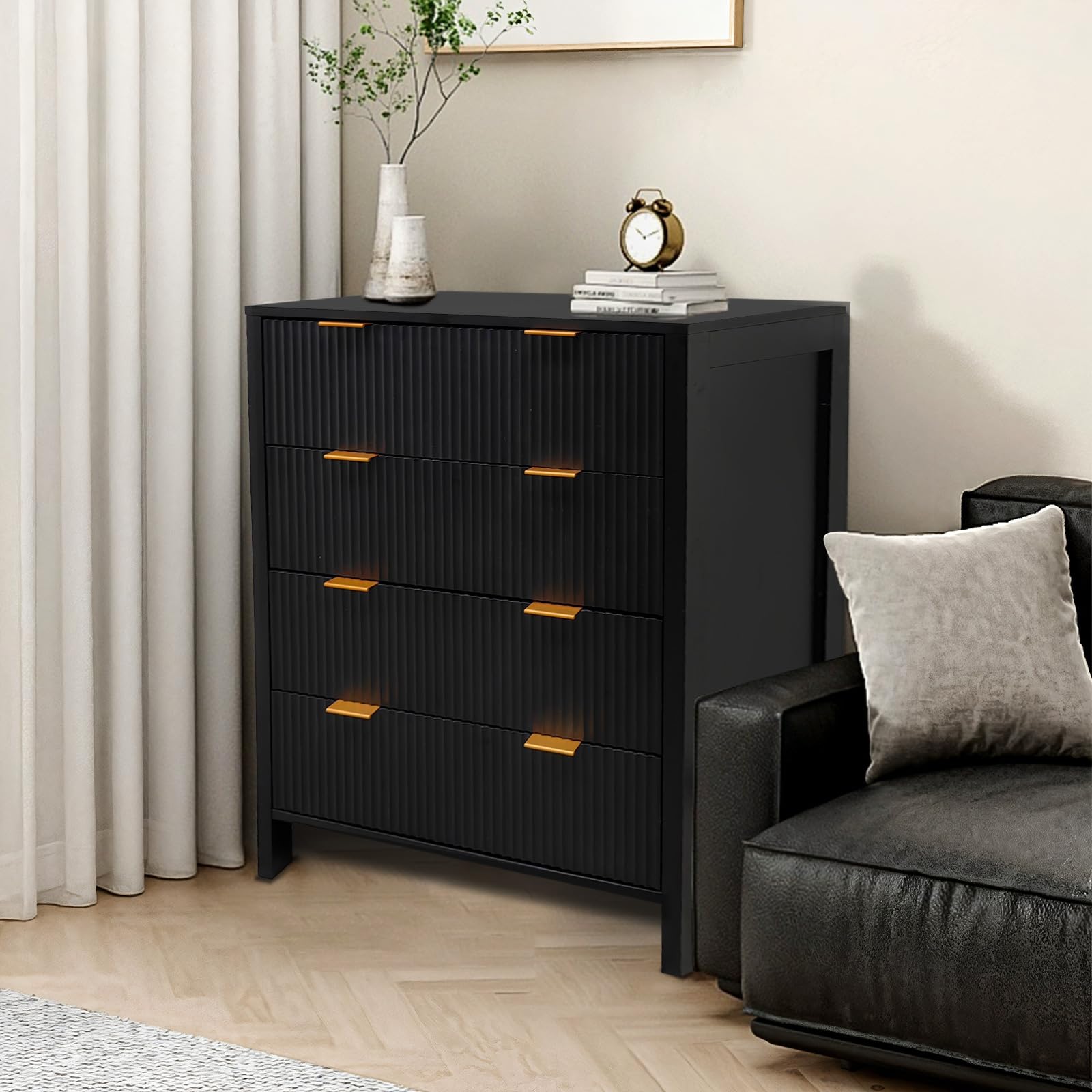 Garvee commode à 4 tiroirs, commode haute cannelée avec poignées en métal, noir, pour la chambre et le salon