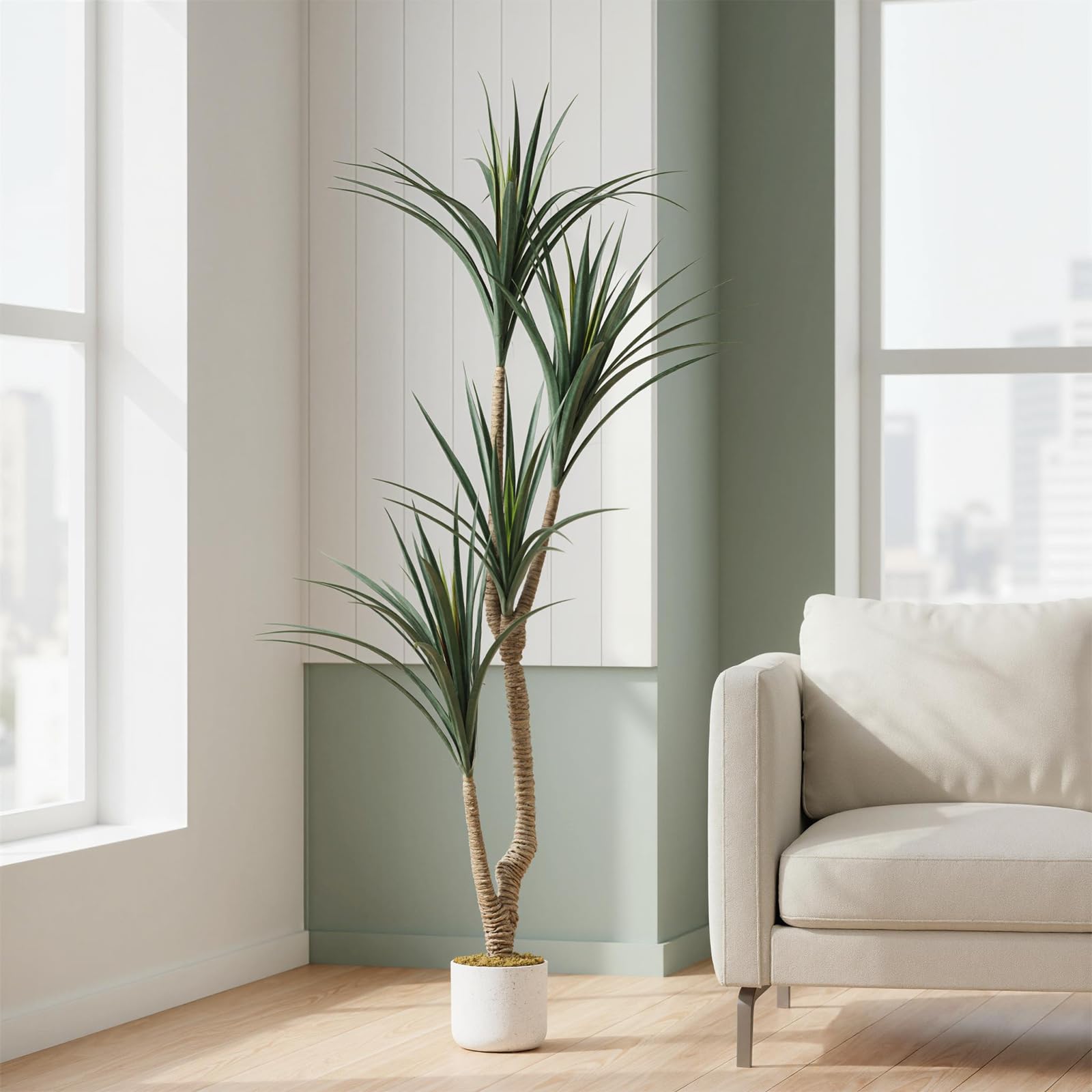 Arbre dracaena artificiel Garvee pour intérieur avec pot blanc, idéal pour un salon moderne. Facile d'entretien, durable et hypoallergénique.