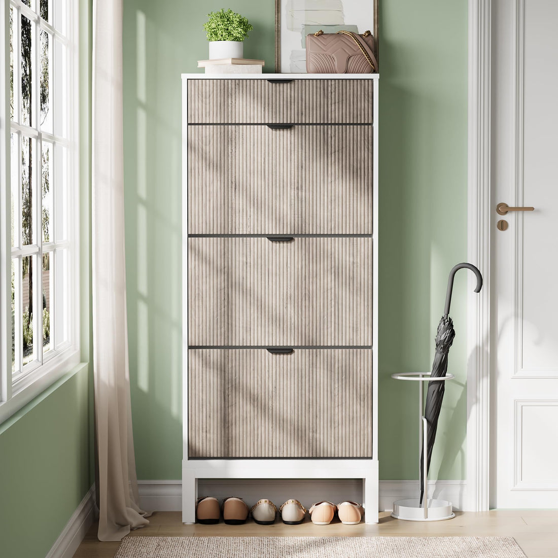 Meuble à chaussures Garvee avec 3 portes à charnières et 1 tiroir, en bois, design moderne, pieds en fer, idéal pour un couloir ou une entrée, fin, marron