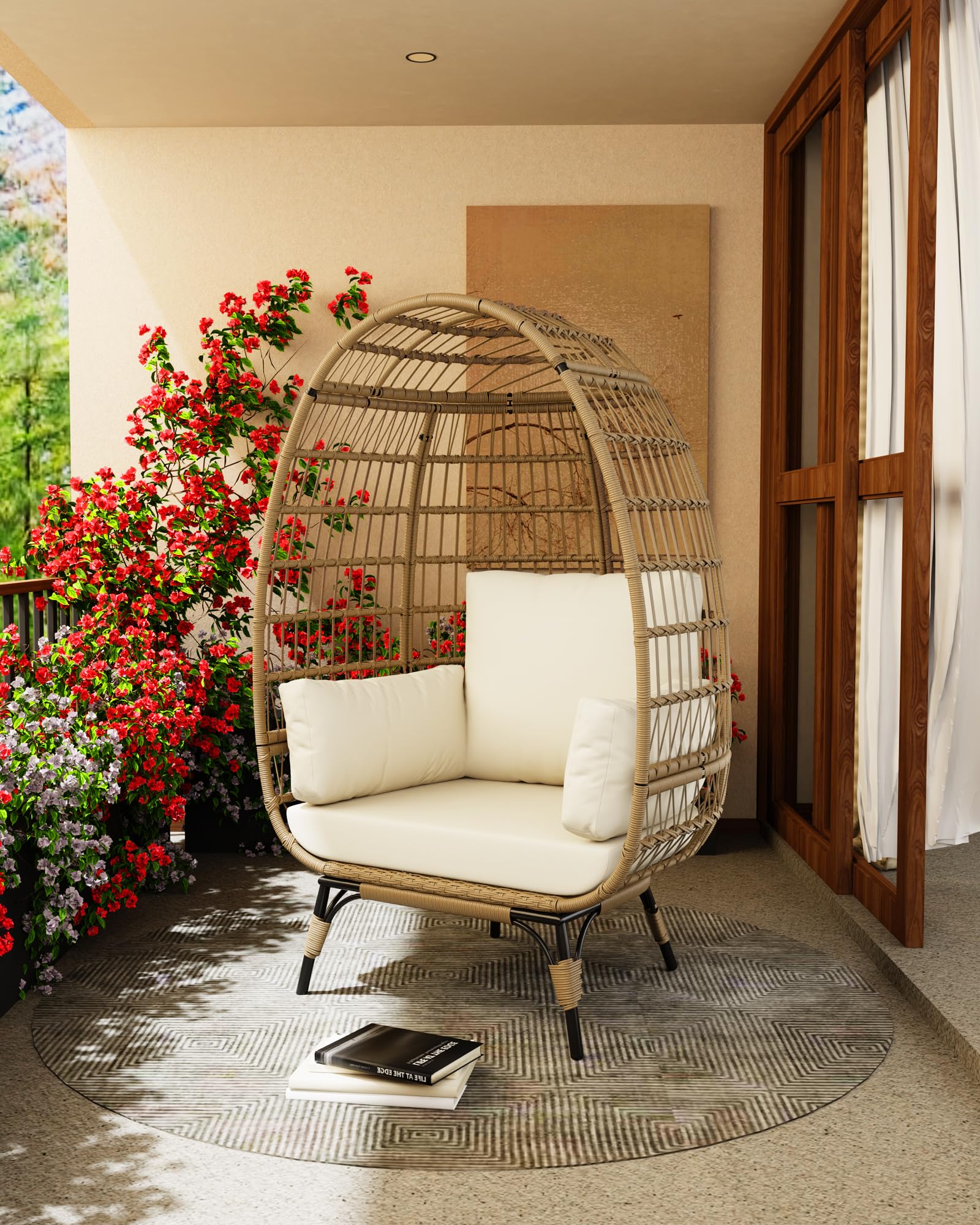 Fauteuil œuf surdimensionné Garvee en résine tressée avec structure en acier, ergonomique, résistant aux intempéries, pour terrasse/salon, compact, élégant, en rotin résistant aux UV, 4 coussins
