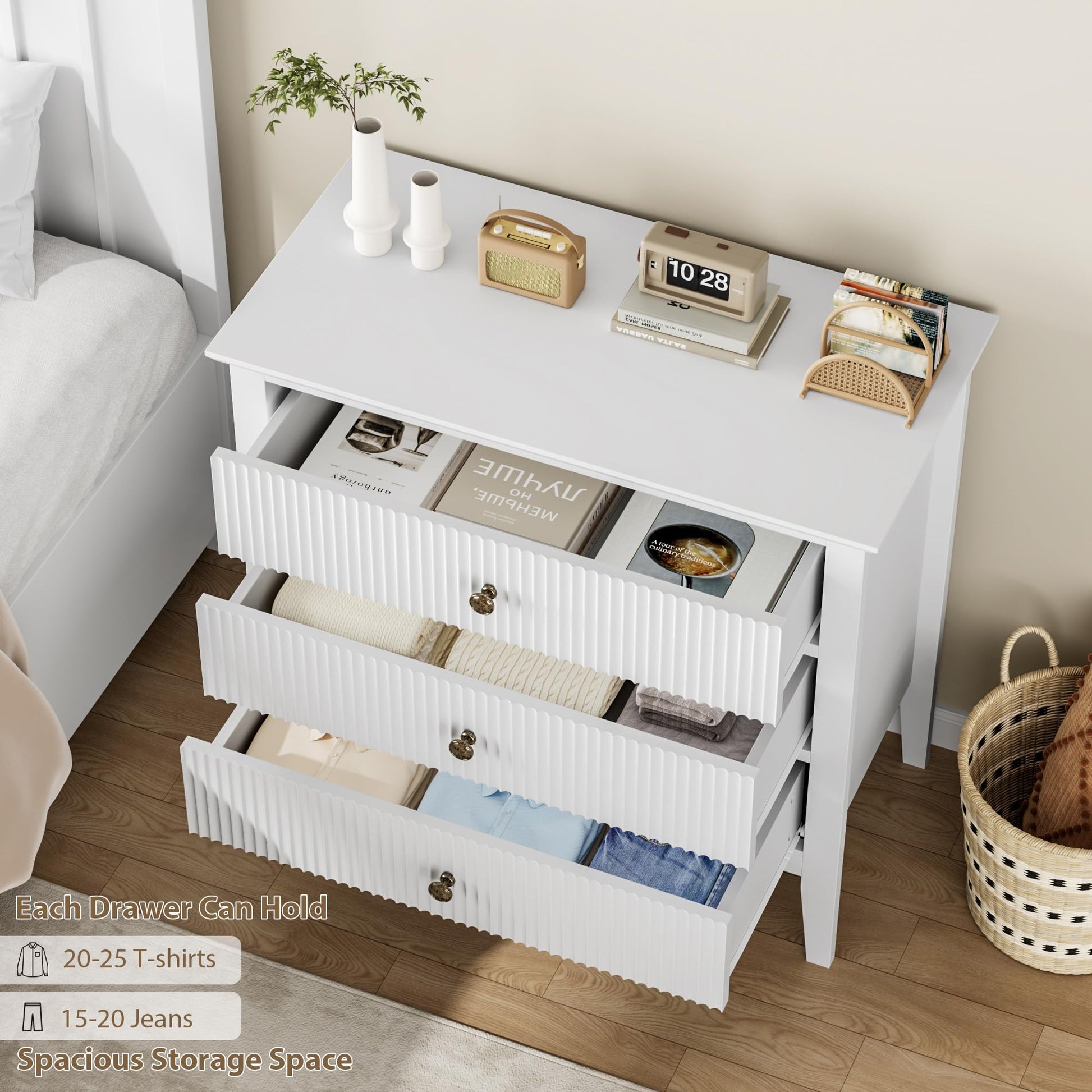Commode Garvee blanche cannelée à 3 tiroirs, style moderne, en bois, pour chambre ou couloir, 80 cm (L) x 75 cm (H), blanche