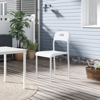 Chaise de salle à manger Garvee, empilable, style moderne en plastique avec pieds en métal, idéale pour la cuisine, le salon ou le restaurant. Dimensions : 45,5 cm (L) x 40 cm (P) x 76,5 cm (H). Imperméable et résistante aux taches.