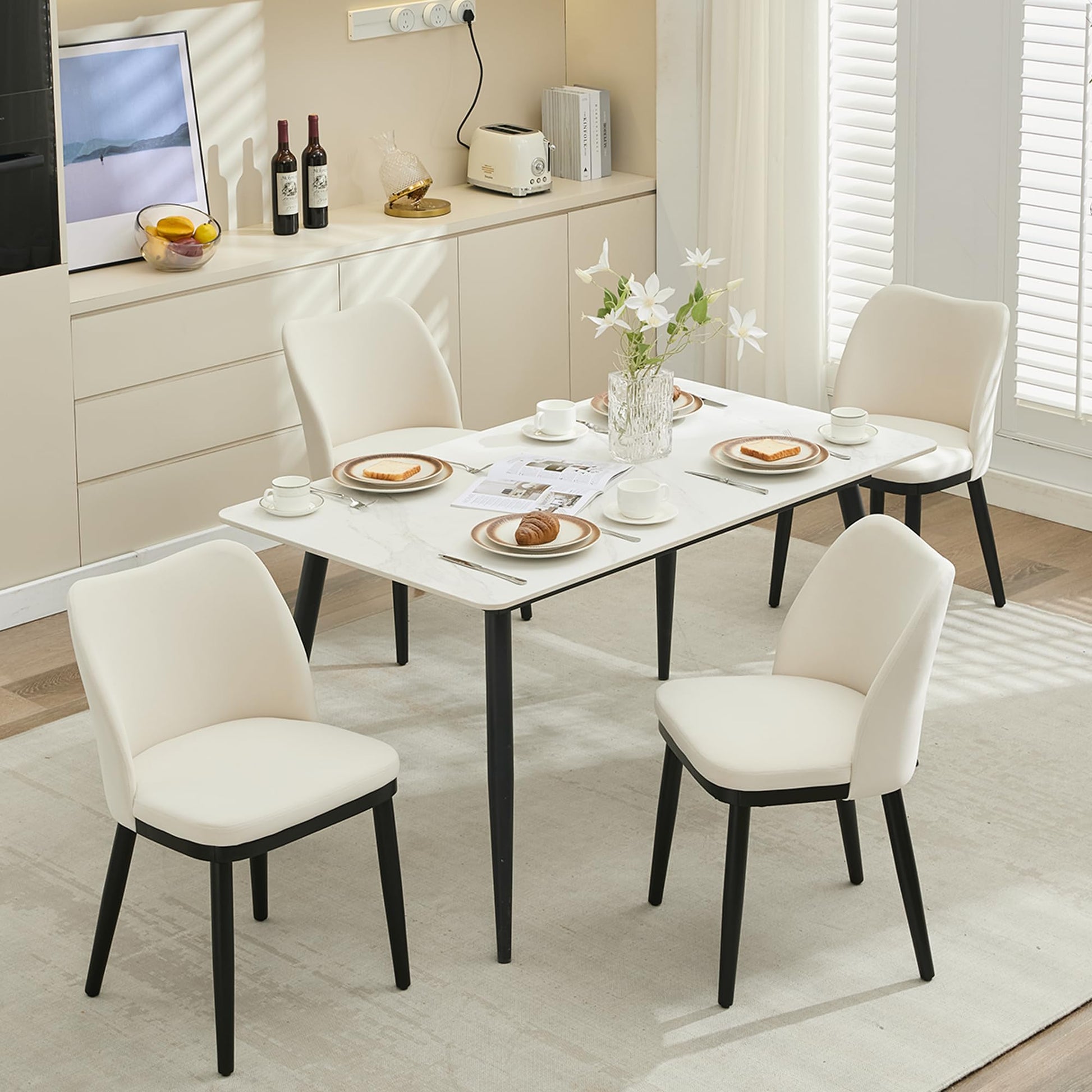 Ensemble de 2 chaises de salle à manger Garvee en velours avec dossier en forme de cœur, assise rembourrée et pieds en bois, pour la cuisine et le restaurant, confortables et stables.