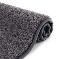 Tapis de bain GARVEE en microfibre de qualité hôtelière, antidérapant, gris foncé, 40 x 60 cm