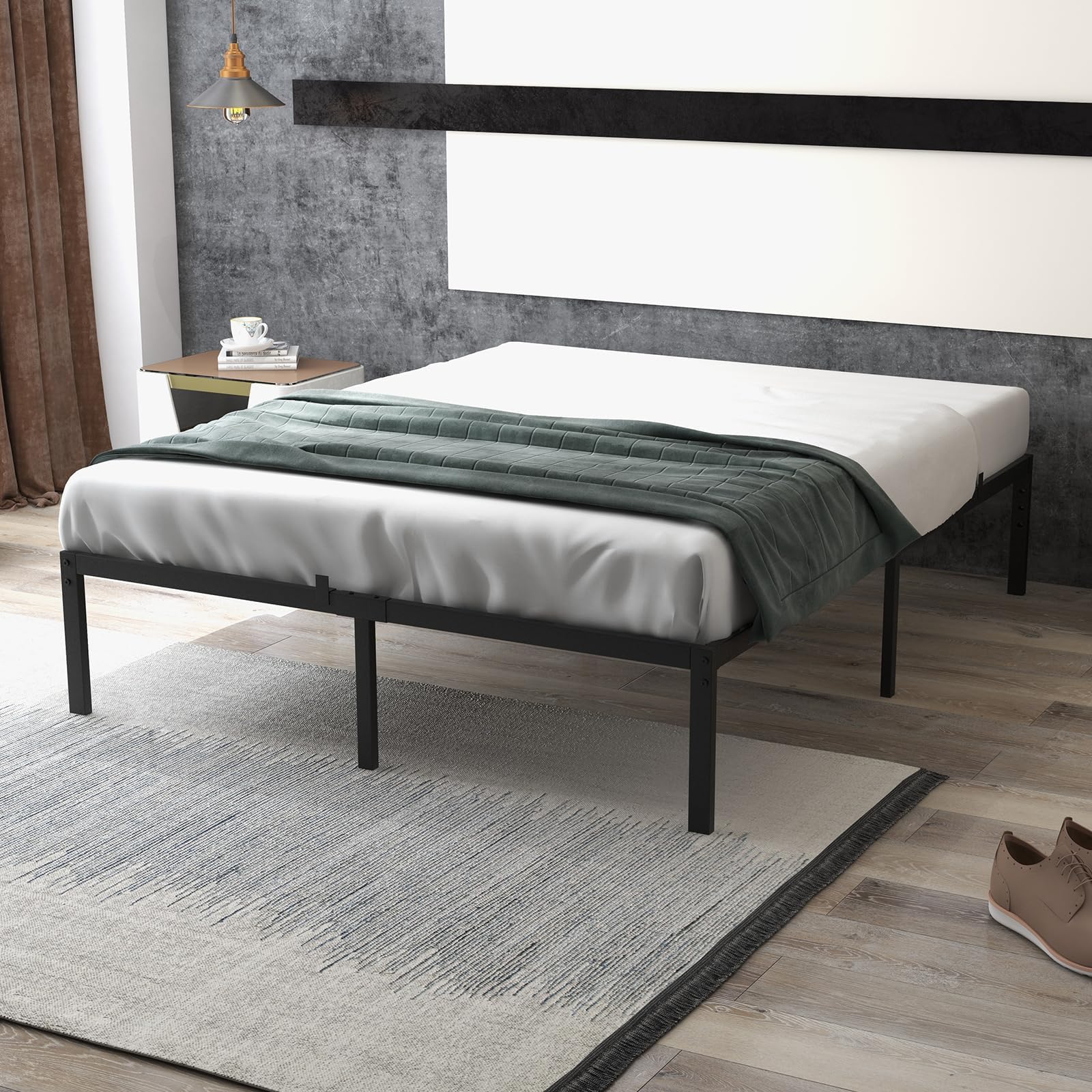 Cadre de lit Garvee Queen en métal de 35,5 cm (14 pouces) avec lattes métalliques robustes pour chambre à coucher, hauteur de 35,5 cm (14 pouces), noir, silencieux, sans sommier requis