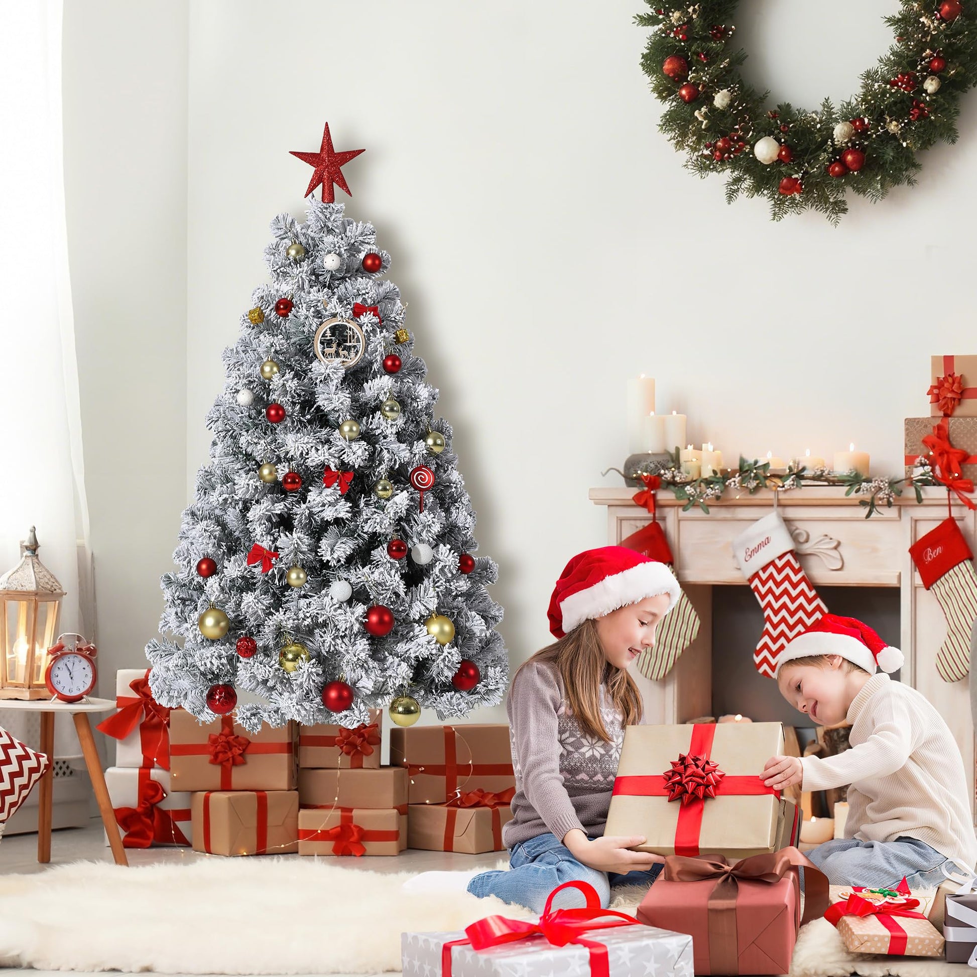Sapin de Noël artificiel Garvee de 180 cm avec 250 LED, branches en PE/PVC, idéal pour un salon standard et un éclairage festif.