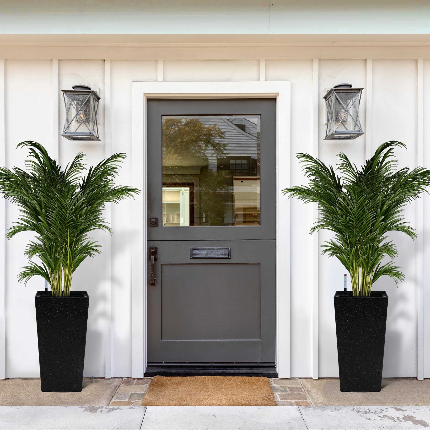Garvee Lot de 2 jardinières de 57 cm de haut avec arrosage automatique et indicateur de niveau d'eau pour balcon et terrasse, à pois noirs et blancs, en plastique résistant aux intempéries