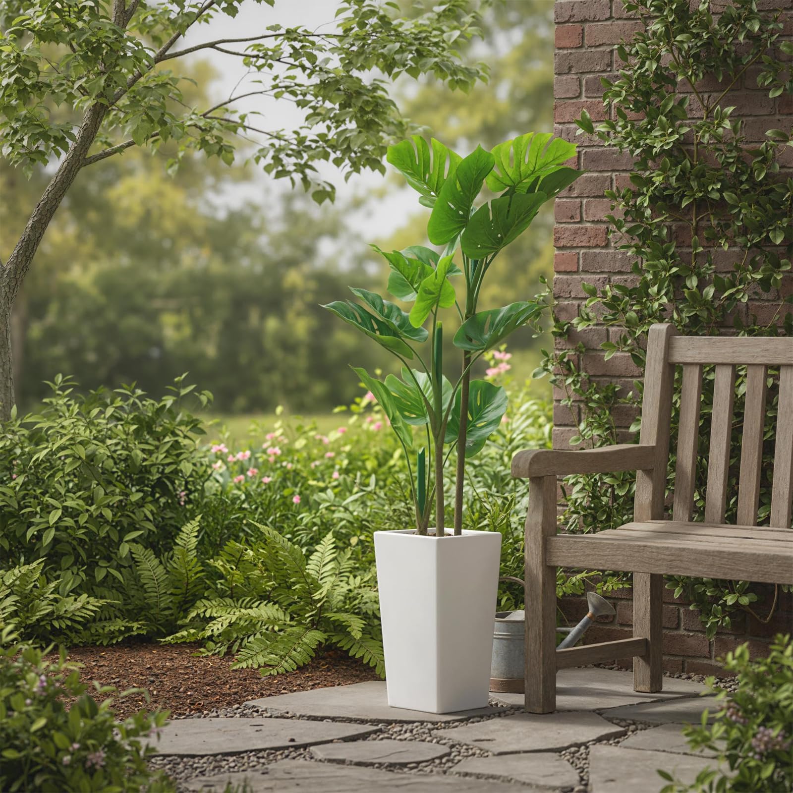 Plante Monstera artificielle Garvee de 1,37 m avec pot blanc pour intérieur et extérieur, branches ajustables, polyester et plastique, entretien facile, vert hyperréaliste