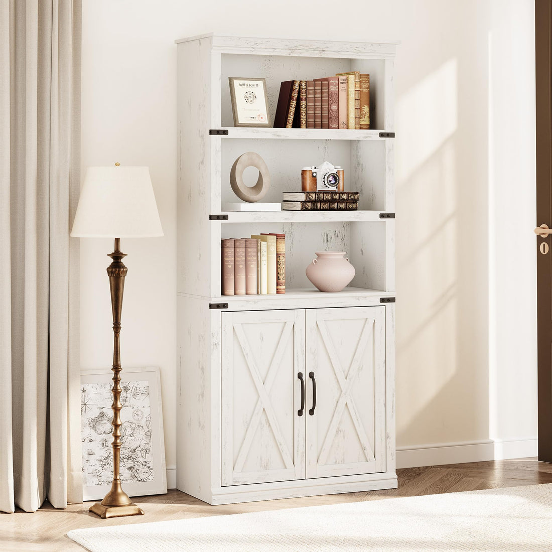 Bibliothèque de style ferme Garvee avec portes, 5 niveaux, 178 cm de haut, bois, salon, bureau, marron
