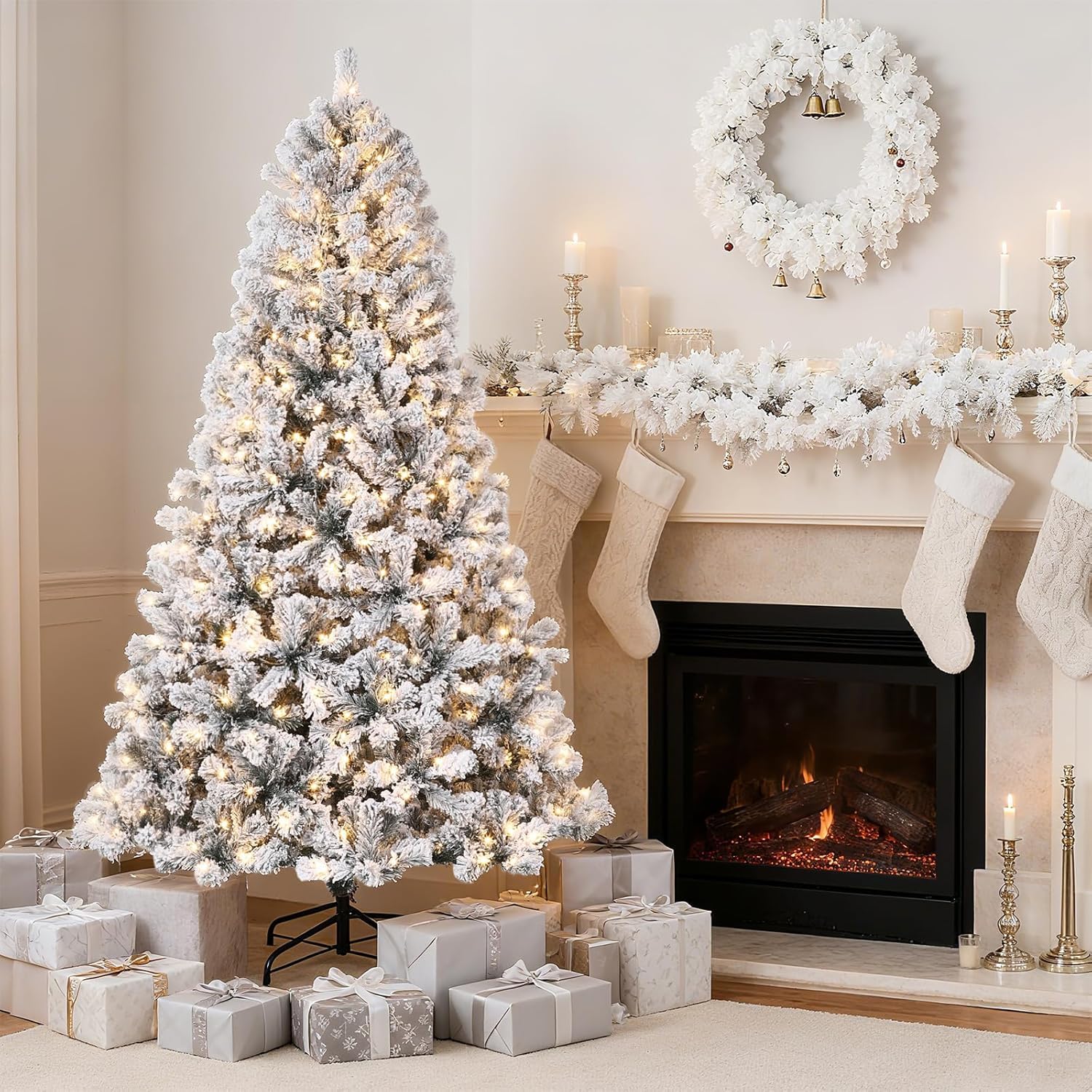 Sapin de Noël artificiel Garvee 137 cm – Effet givré, LED blanc chaud, socle en métal pour la décoration hivernale