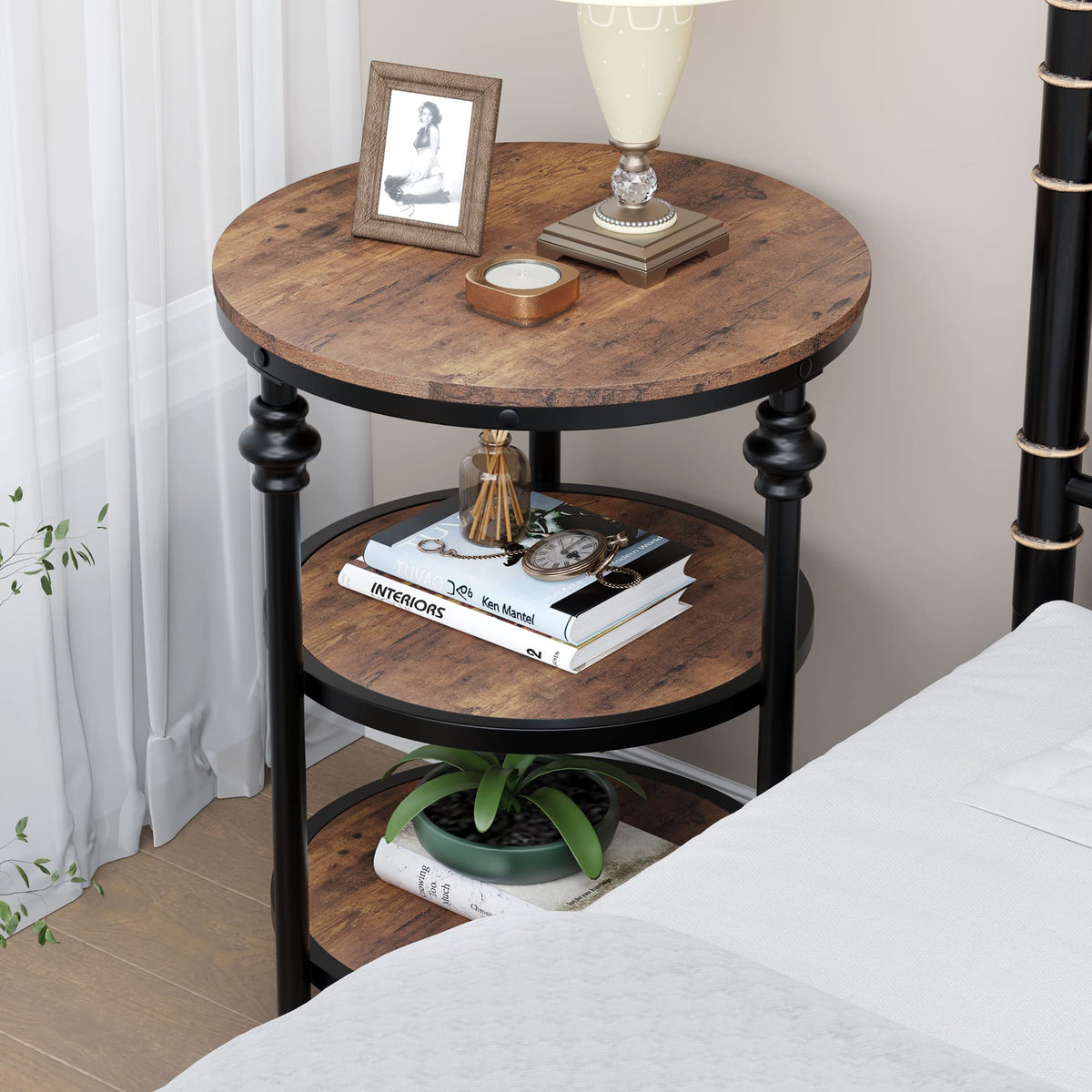 Garvee table d'appoint ronde à 3 étagères, structure en acier, plateau en MDF, dimensions 46 cm (P) × 46 cm (L) × 60 cm (H), chêne foncé