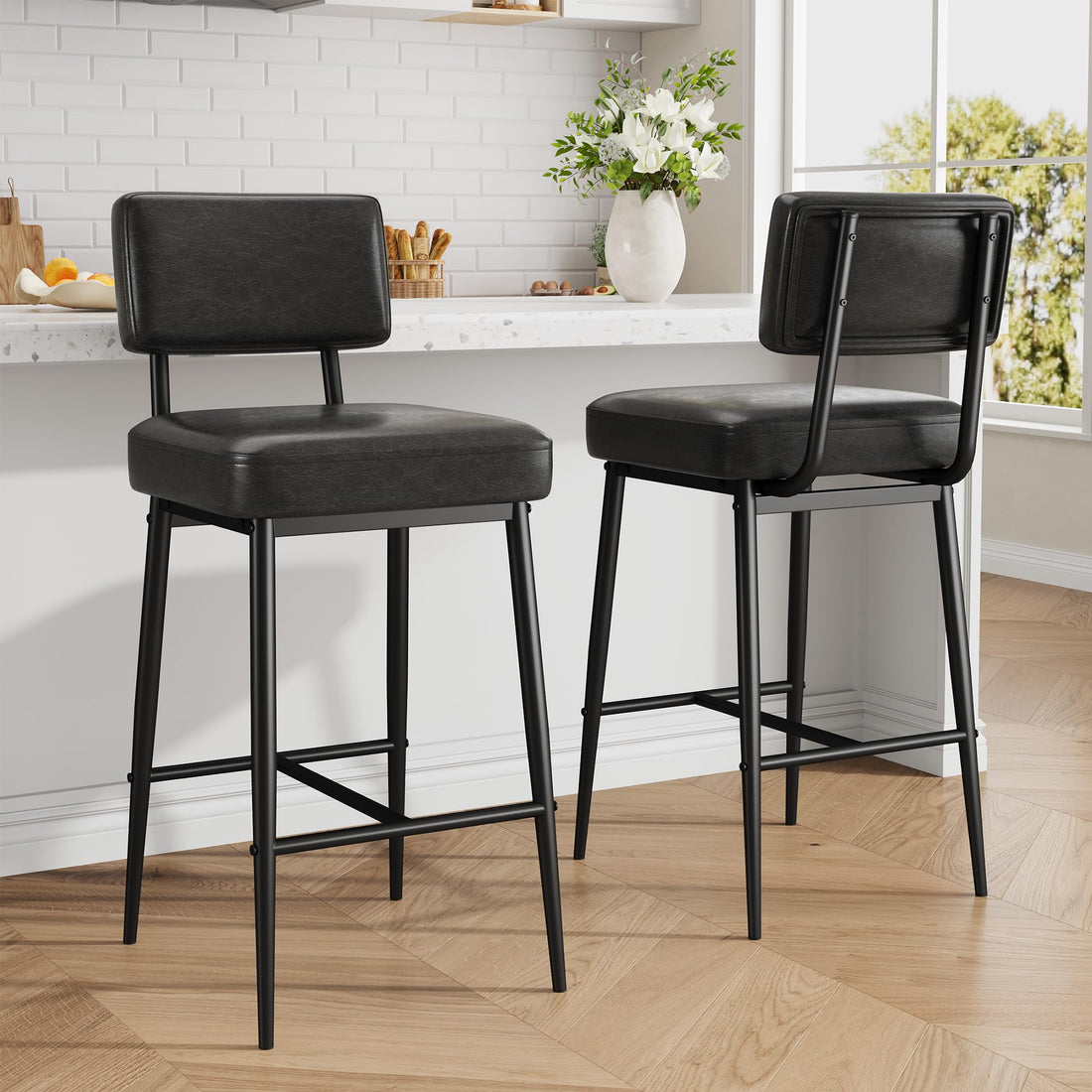 Ensemble de 2 tabourets de bar Garvee, 66 cm (26 po), revêtement en similicuir, dossier ergonomique, pieds en métal, pour îlot de cuisine, noir