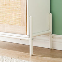 Meuble à chaussures Garvee en rotin avec 3 tiroirs et étagères réglables, idéal pour l'entrée ou le couloir. Structure en MDF et rotin, design fin et stable, coloris naturel.