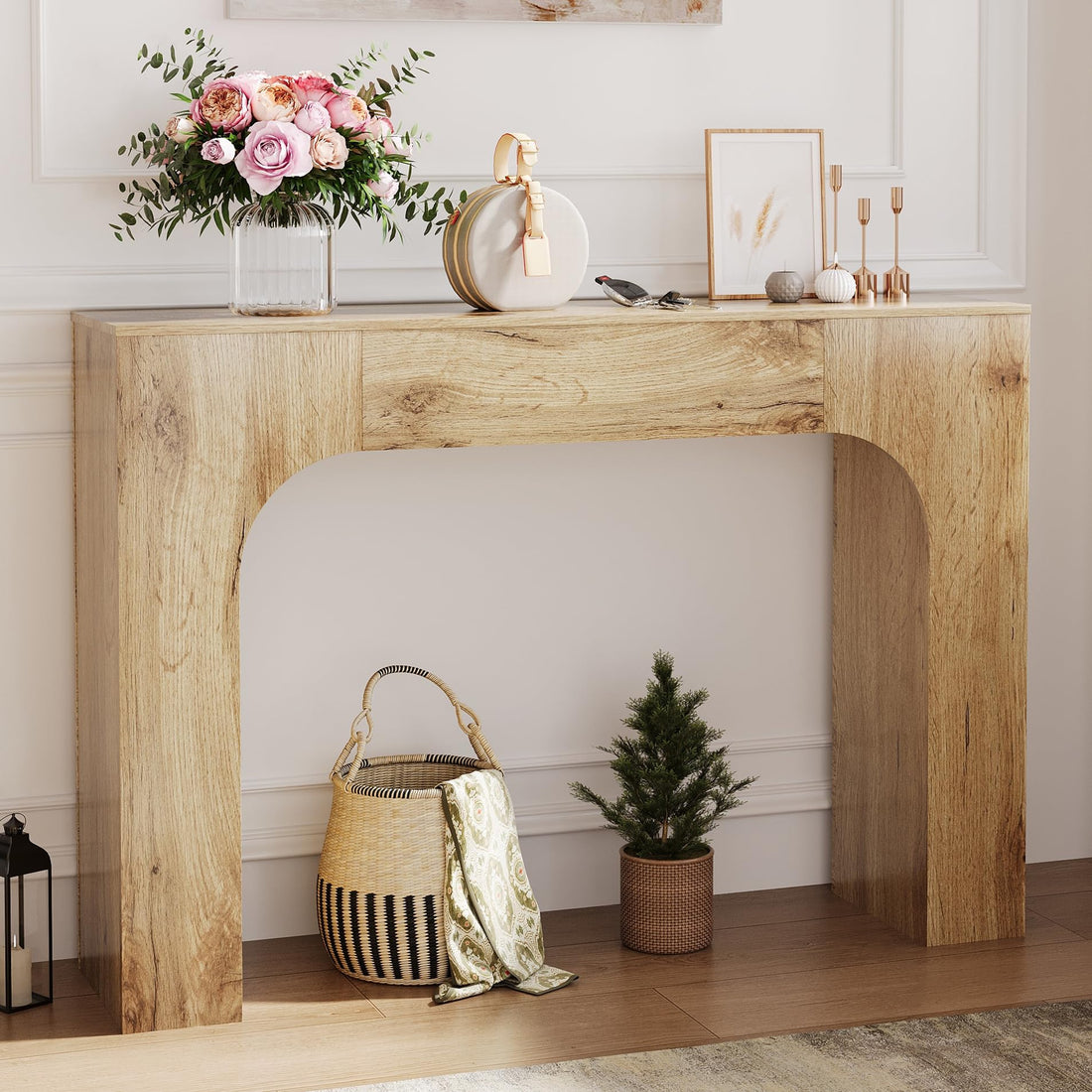 Console Garvee style ferme, 119 cm, en chêne rustique et fin, idéale pour le salon ou le couloir. Robuste et polyvalente.