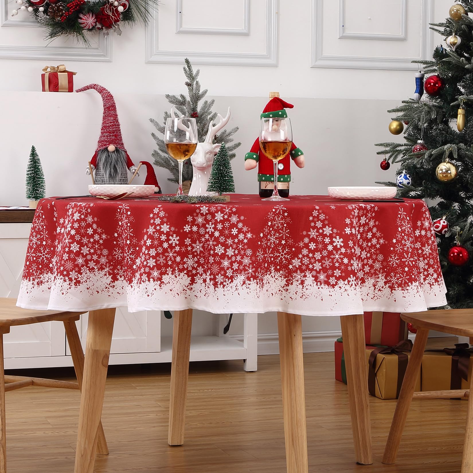 Nappe de Noël ronde Garvee à motif flocons de neige et sapin, imperméable, infroissable, rouge, 152 cm (60 pouces), idéale pour la salle à manger et les repas de fêtes.