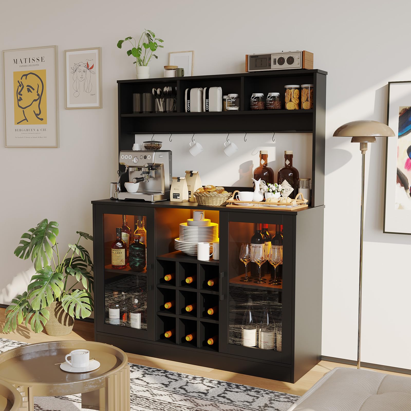 Meuble bar à vin Garvee avec éclairage LED et prise, 9 casiers à bouteilles et 6 crochets, en bois aggloméré, pour cuisine et salon, étagère réglable, design moderne