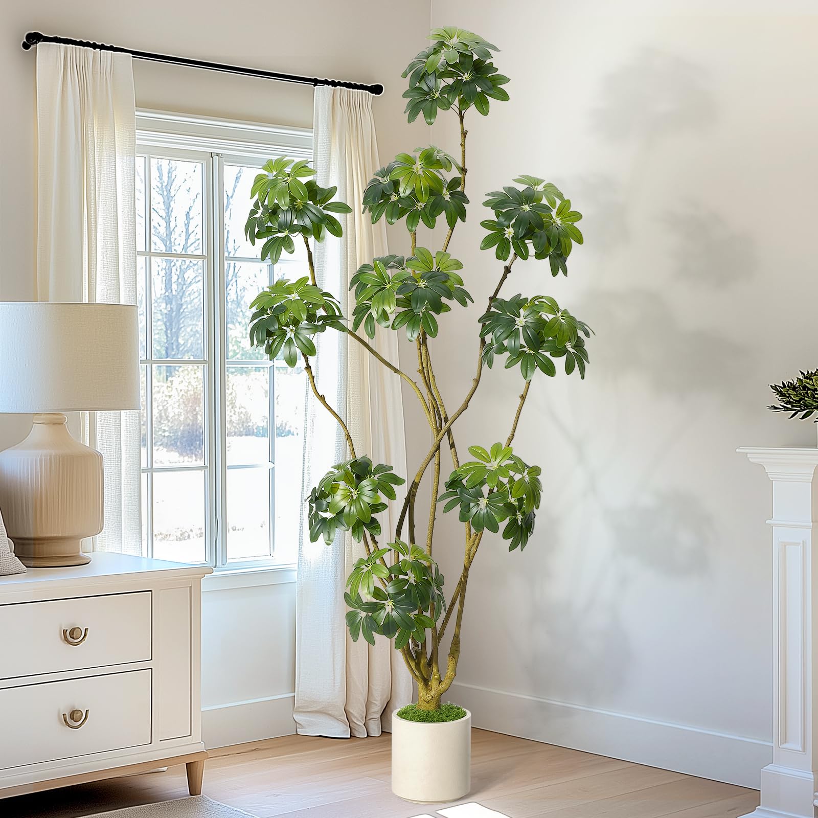 Arbre artificiel d'intérieur Garvee de 2,13 m (7 pi) de haut, à plusieurs tiges, avec parasol et pot en PE blanc. Stable et facile d'entretien. Idéal pour la maison et le bureau.