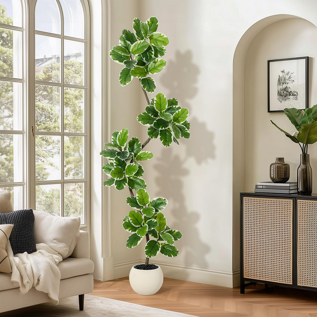 Ficus lyrata artificiel Garvee de 2,13 m (7 pi) avec pot en béton et mousse, idéal pour le salon et le bureau. Facile d'entretien, flexible, feuilles réalistes, vert.