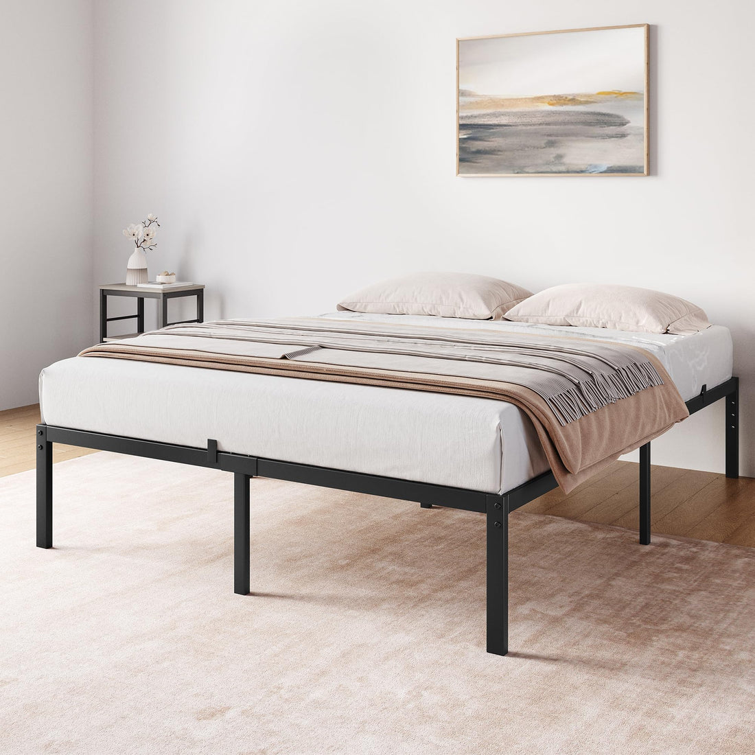Cadre de lit Garvee Queen en métal de 35,5 cm (14 pouces) avec lattes métalliques robustes pour chambre à coucher, hauteur de 35,5 cm (14 pouces), noir, silencieux, sans sommier requis